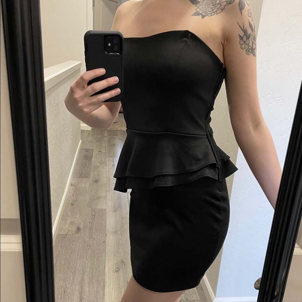 Dress - Picture 3 of 6